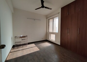 2 BHK Apartment For Rent in Jaypee Greens Kosmos, Sector 134