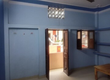 2 BHK Builder Floor For Rent in Aliganj