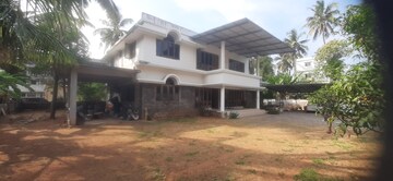 Living Room in 4 BHK Villa at Kuttanellur – for Sale