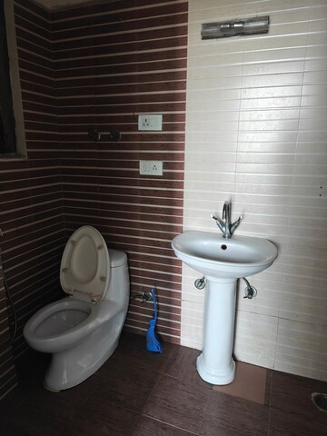 Bathroom in 2 BHK Apartment at Angel Mercury, Vaibhav Khand – for Rent