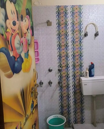 Attached Bathroom in 2 BHK Independent House at Aliganj – for Rent