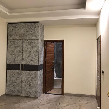 Living Room in 3 BHK Builder Floor at Sector 46 – for Rent