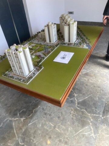 Room in 3 BHK Apartment at Pareena Coban Residences, Sector 99a – for Sale