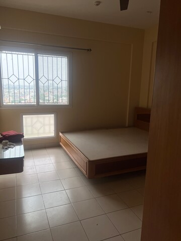 Room in 3 BHK Apartment at Brigade Gardenia, Jp Nagar – for Rent