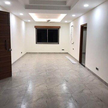 Room in 2 BHK Builder Floor at Sector 46 – for Rent