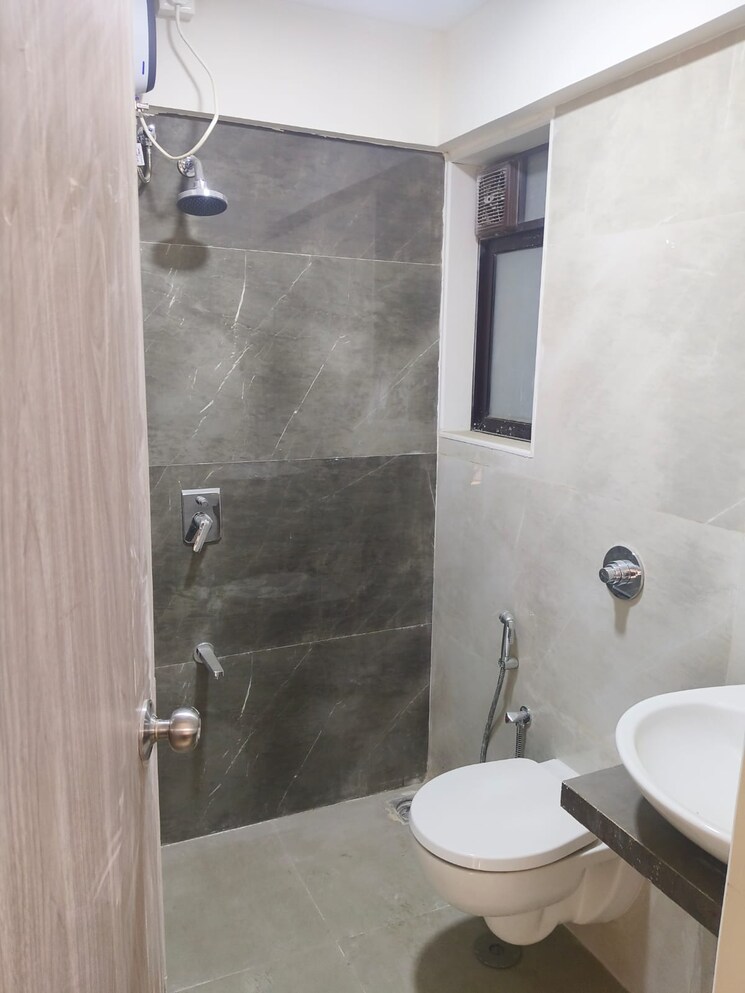 Bathroom, chandiwala-pearl-heaven 1.5 Bedroom 487 Sq.Ft. Apartment In Andheri East Mumbai 8457928