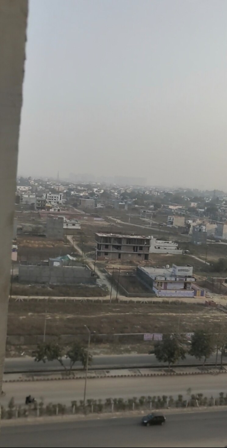 Living Room, gaur-city-2-14th-avenue 2 Bedroom 955 Sq.Ft. Apartment In Sector 16c Greater Noida Greater Noida 8458019