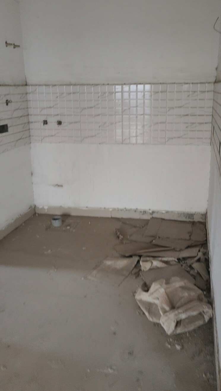 Bathroom, gaur-city-2-14th-avenue 2 Bedroom 955 Sq.Ft. Apartment In Sector 16c Greater Noida Greater Noida 8458019