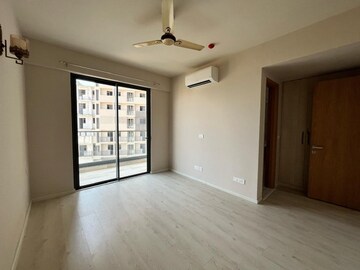 Master Bedroom in 3 BHK Apartment at Signature Global The Millennia, Sector 37d – for Rent