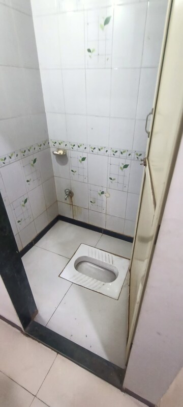 Bathroom in 1 BHK Apartment at Sector 5 Ghansoli – for Rent