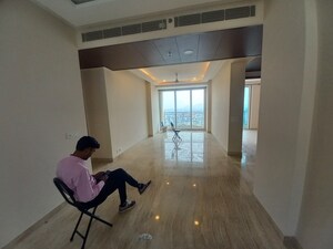 Furnished Amenities in 3 BHK Apartment at Ambience Tiverton, Sector 50 – for Sale