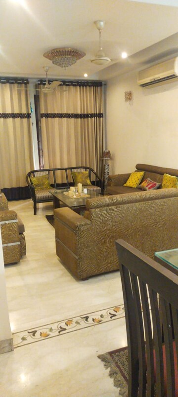 Living Room in 3 BHK Builder Floor at Sheikh Sarai – for Rent