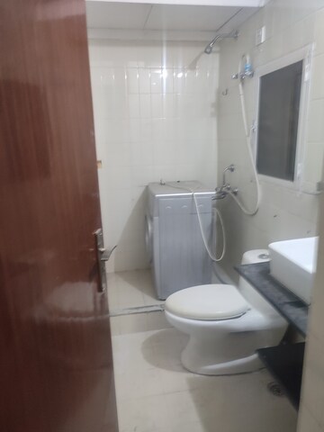 Master Bedroom in 3 BHK Apartment at DLF The Carlton Estate, Dlf Phase V – for Rent