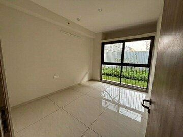 Master Bedroom in 2.5 BHK Apartment at Magarpatta Nova, Mundhwa – for Sale