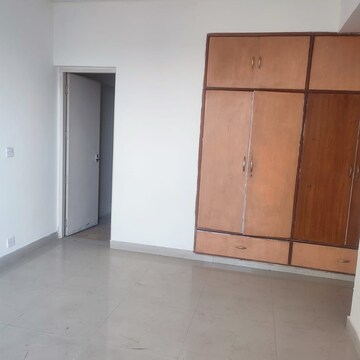 Master Bedroom in 3 BHK Apartment at DLF The Wellington Estate, Dlf Phase V – for Rent