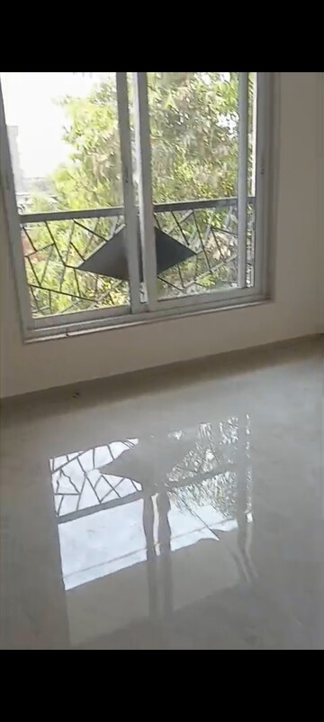 Floor Plan in 2 BHK Apartment at Sumit Gurukrishna, Vile Parle East – for Rent