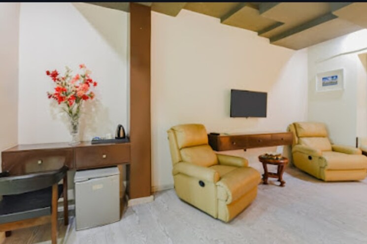 Master Bedroom, rwa-apartments-sector-51 3 Bedroom 450 Sq.Mt. Independent House In Sector 51 Noida 8458353