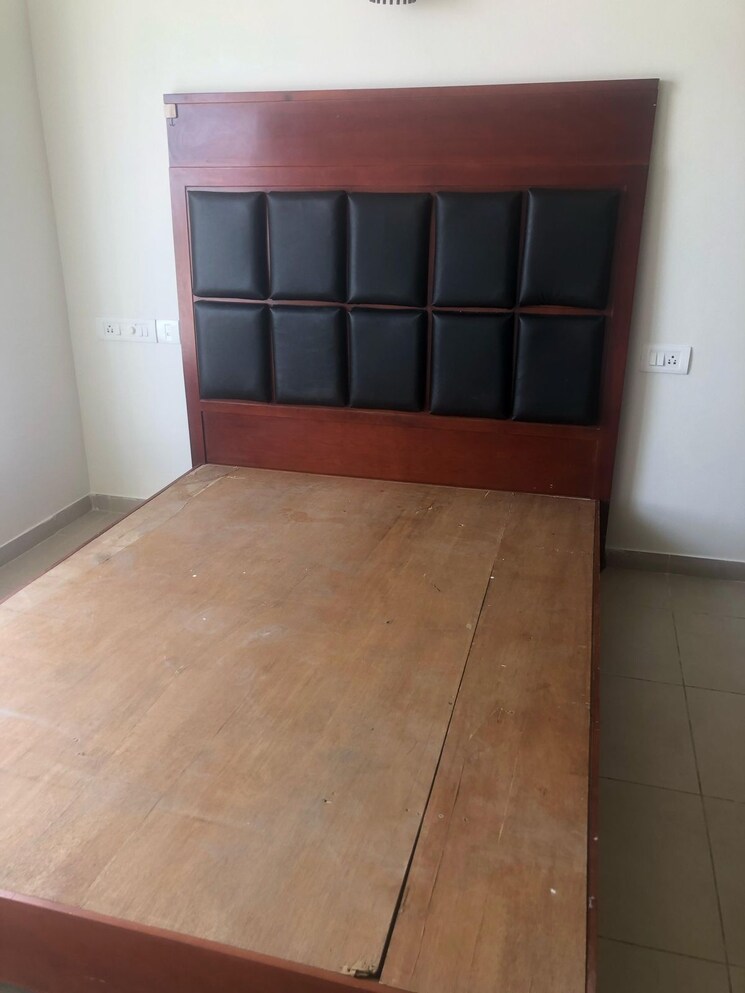 Master Bedroom, bhartiya-nikoo-homes 2 Bedroom 1050 Sq.Ft. Apartment In Thanisandra Main Road Bangalore 8458411