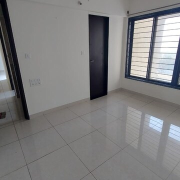 Room in 2 BHK Apartment at Signature Global Orchard Avenue, Sector 93 – for Rent