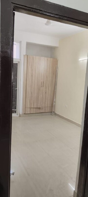 Master Bedroom in 3 BHK Villa at Amrapali Leisure Valley, Tech Zone 4 Greater Noida – for Rent