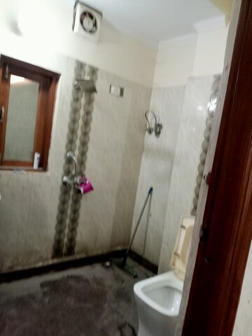 Bathroom in 1 BHK Builder Floor at Ignou Road – for Rent