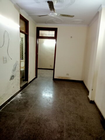 Furnished Amenities in 1 BHK Builder Floor at Ignou Road – for Rent