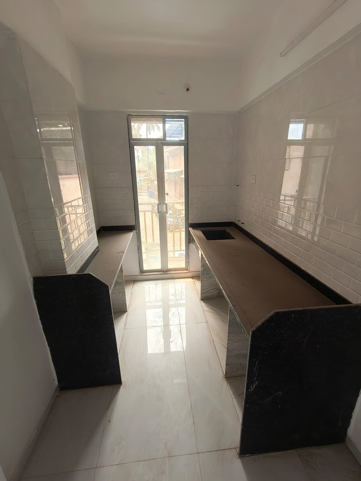 1 BHK Apartment For Sale in Rustomjee Cleon