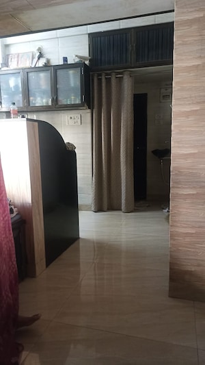 Furnished Amenities in 1 BHK Apartment at NG Suncity, Kandivali East – for Sale