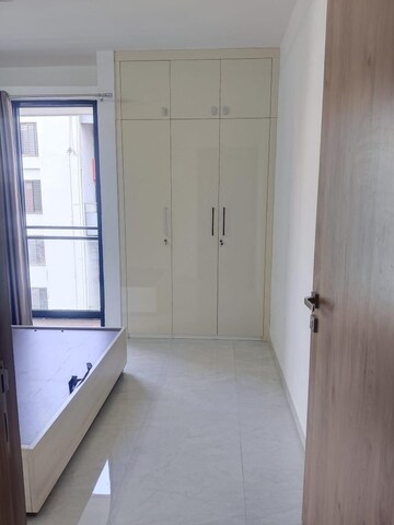 Master Bedroom in 2 BHK Apartment at Aaiji Vivanta, Balewadi – for Rent