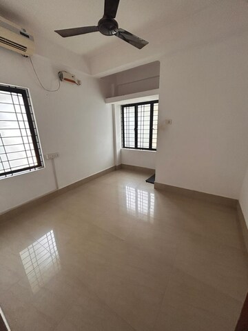 Room in 2 BHK Apartment at Ayyanthole – for Sale