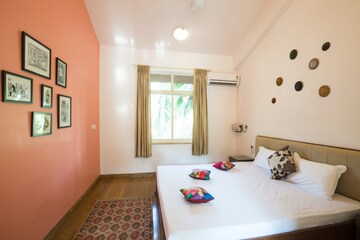 Bedroom in 4 BHK Villa at Guirim – for Sale