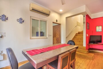 Furnished Amenities in 4 BHK Villa at Guirim – for Sale