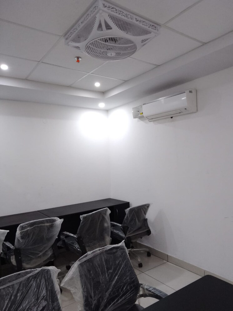 undefined, paradigm-business-hermitage-park 1.5 Bedroom 76 Sq.Yd. Apartment In Dhakoli Zirakpur 8458750