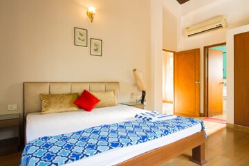 Bedroom in 4 BHK Villa at Guirim – for Sale