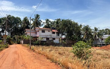 Plot For Sale in Amala