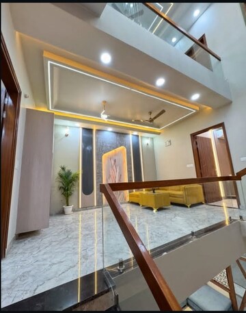 Master Bedroom in 4 BHK Builder Floor at Sector 37 – for Rent
