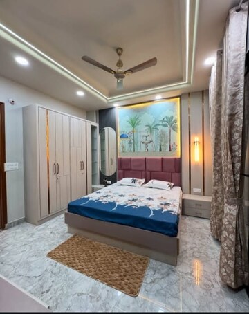 Bedroom in 4 BHK Builder Floor at Sector 37 – for Rent