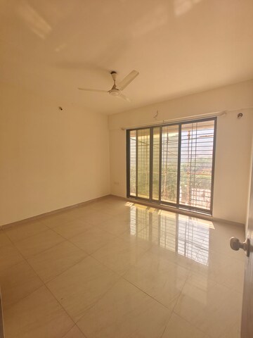 Master Bedroom in 3 BHK Apartment at Shree Krishna Paradise, Kharghar – for Rent