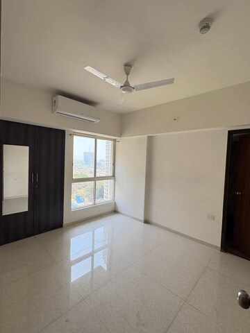 Bedroom in 2 BHK Apartment at Lodha Amara, Kolshet Road – for Rent