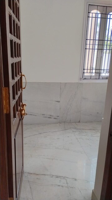 Master Bedroom in 4 BHK Independent House at Jubilee Hills – for Rent