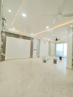 Master Bedroom in 4 BHK Builder Floor at Sector 57 – for Sale