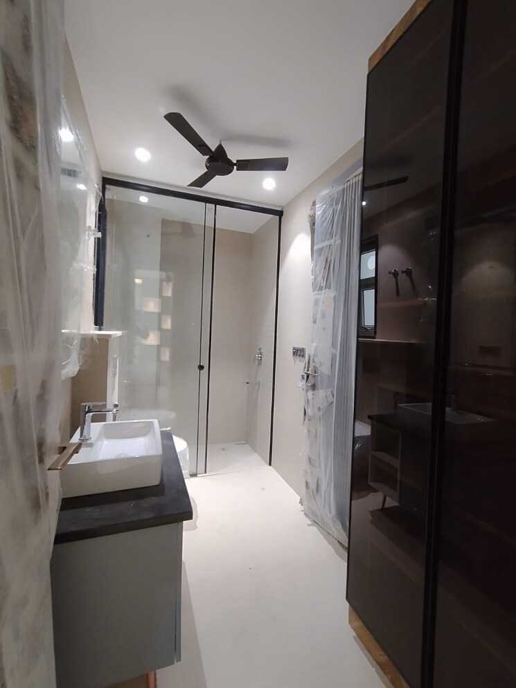 Bathroom, sector 57 4 Bedroom 2200 Sq.Ft. Builder Floor In Sector 57 Gurgaon 8459003