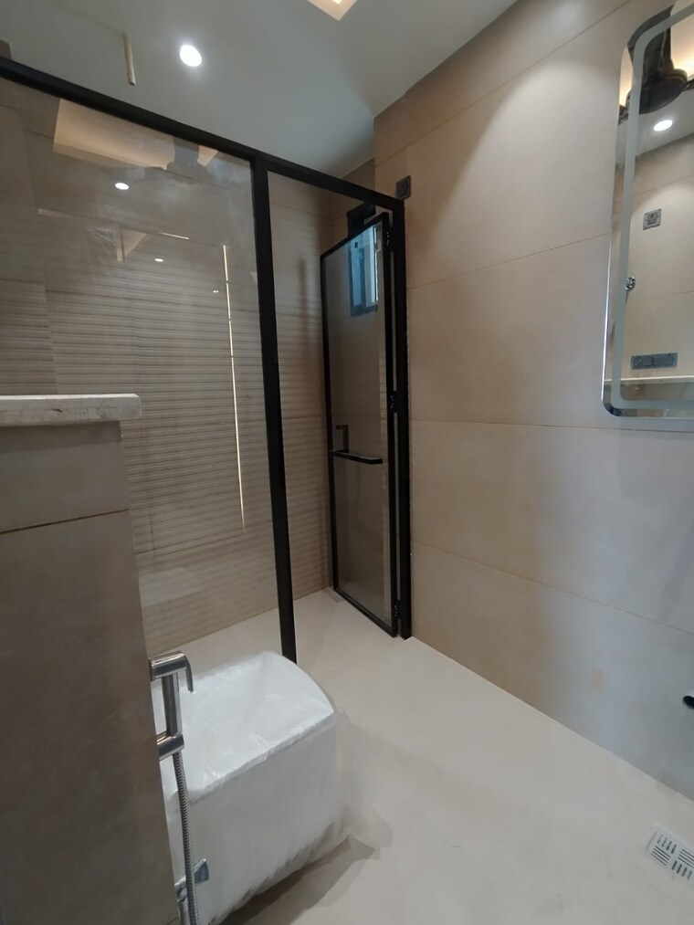Bathroom, sector 57 4 Bedroom 2200 Sq.Ft. Builder Floor In Sector 57 Gurgaon 8459003