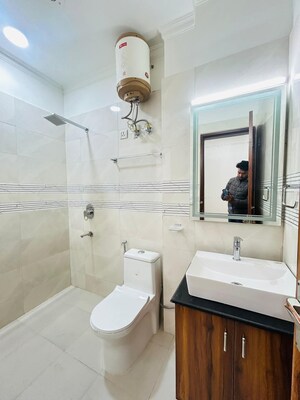 Bathroom in 3 BHK Builder Floor at Sector 48 – for Sale