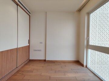 Room in 3 BHK Apartment at Bhartiya Leela Residences, Thanisandra Main Road – for Rent