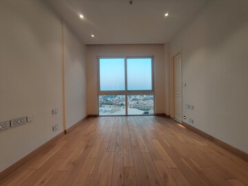 Room in 3 BHK Apartment at Bhartiya Leela Residences, Thanisandra Main Road – for Rent