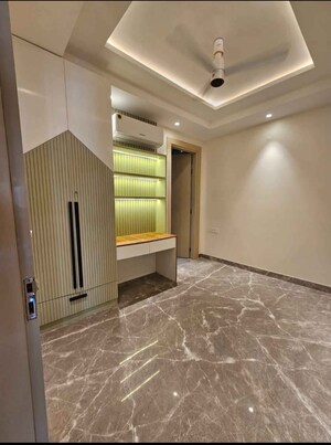 Master Bedroom in 4 BHK Builder Floor at Sector 57 – for Sale