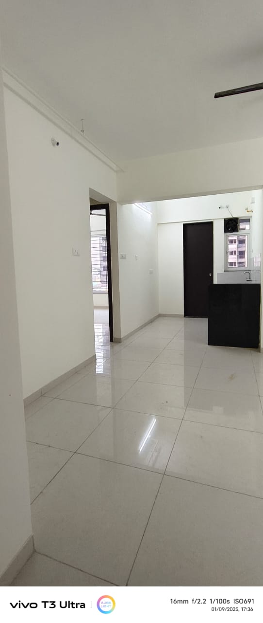 1 BHK + Pooja Room Apartment For Sale in Kolte Patil R1 Life Republic