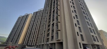 Living Room in 2.5 BHK Apartment at Dosti Planet North Phase 2 Dosti Jade, Shilphata – for Sale