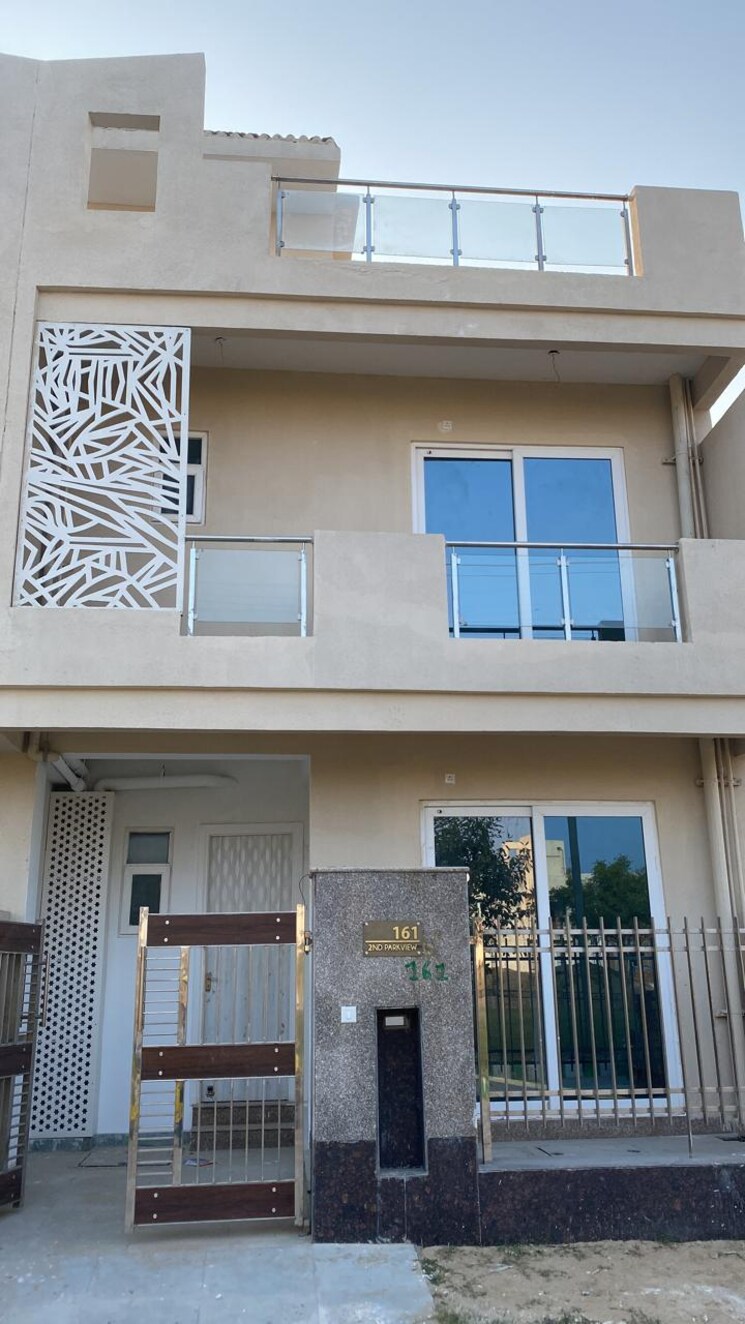 Exterior View, rajyan-apartments  80 Sq.Yd. Plot In Dlf Ankur Vihar Ghaziabad 8459313